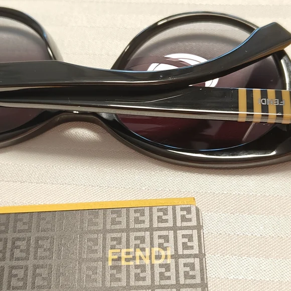 Fendi Black and Tan Sunglasses - Picture 5 of 8